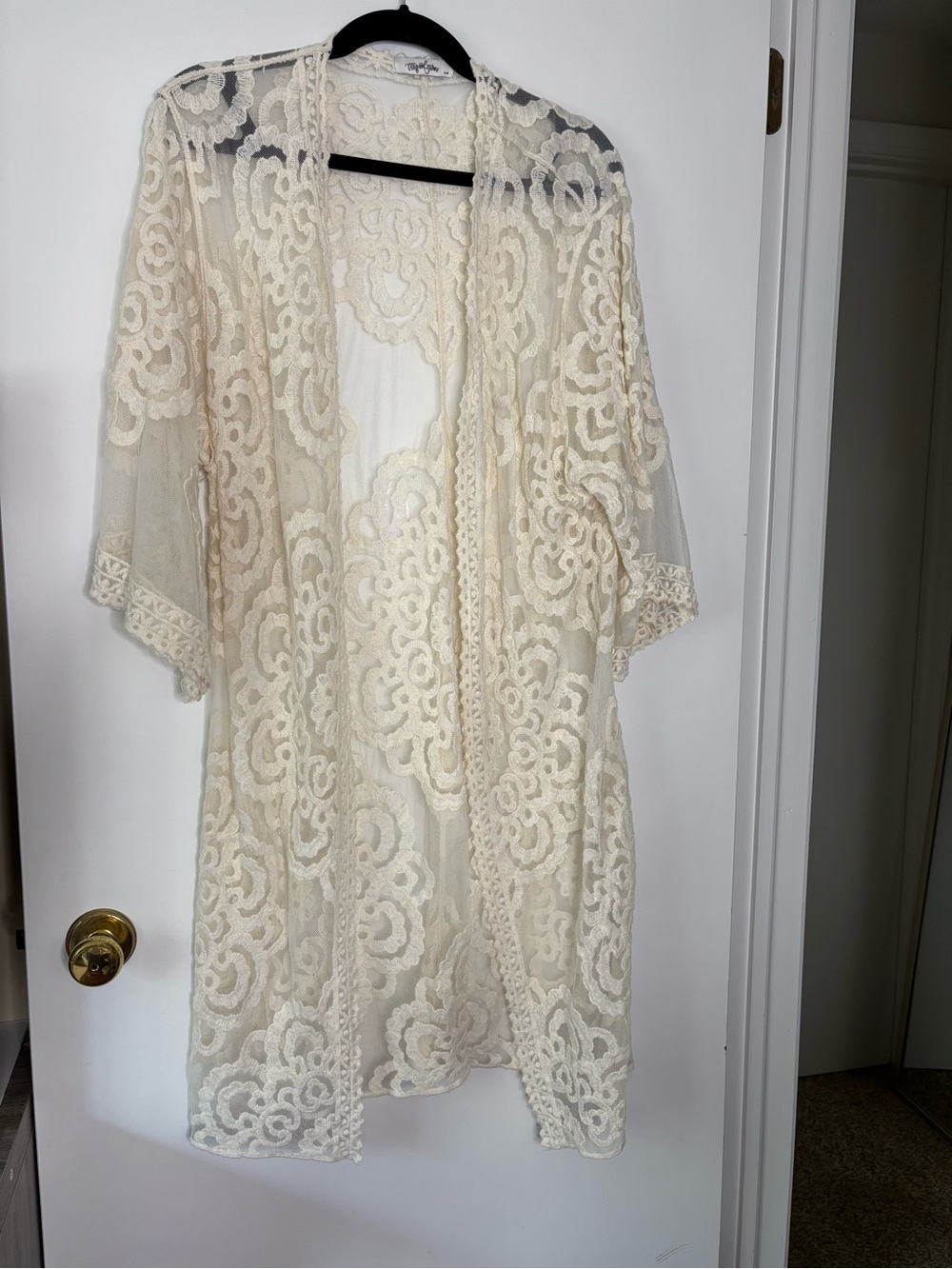 Delicate Cream Lace Kimono Robe